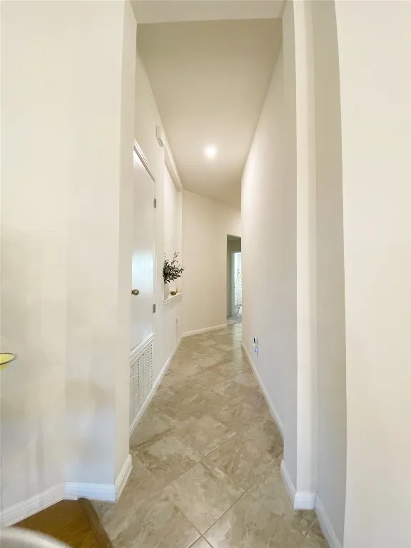 233 Red Sun Drive Kyle, TX 78640