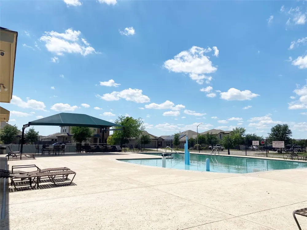 233 Red Sun Drive Kyle, TX 78640