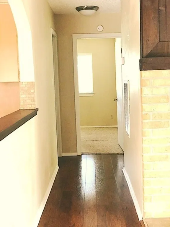 908 Poplar Street #202 Austin, TX 78705