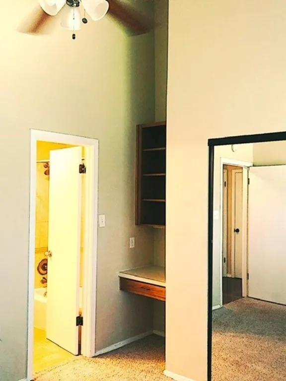908 Poplar Street #202 Austin, TX 78705