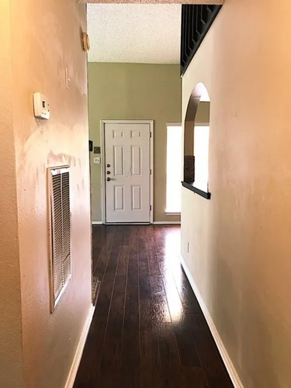 908 Poplar Street #202 Austin, TX 78705