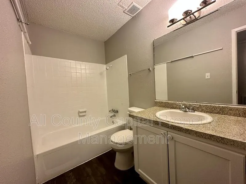 5426 Menchaca Road #214 Austin, TX 78745