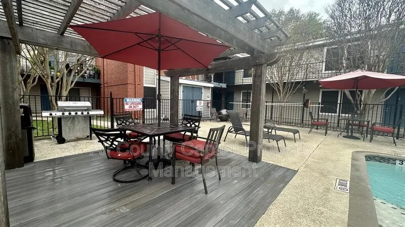 5426 Menchaca Road #214 Austin, TX 78745