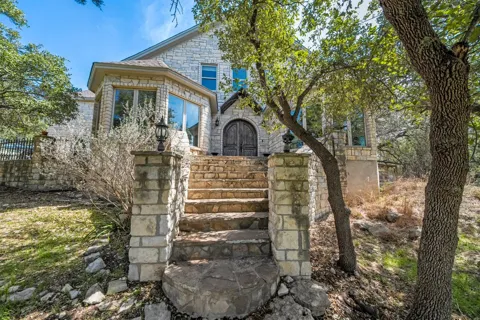 209 Lakeview Circle