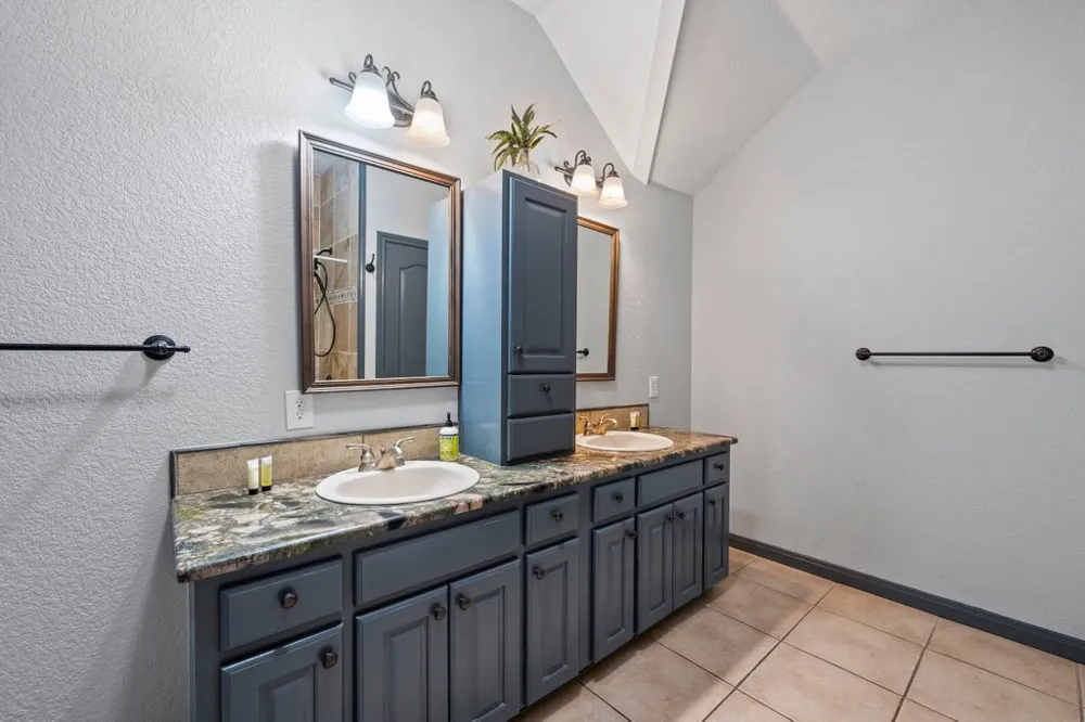 209 Lakeview Circle Spring Branch, TX 78070