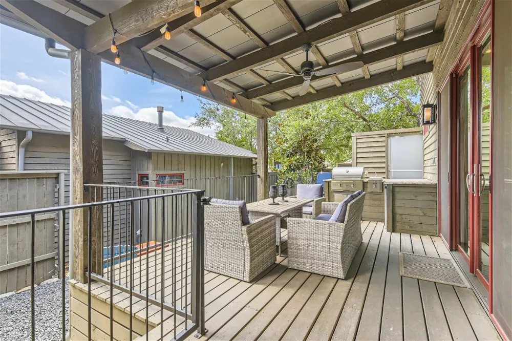 2113 Barbaro Way #14 Spicewood, TX 78669