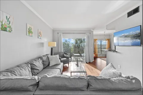6000 Shepherd Mountain Cove #2202