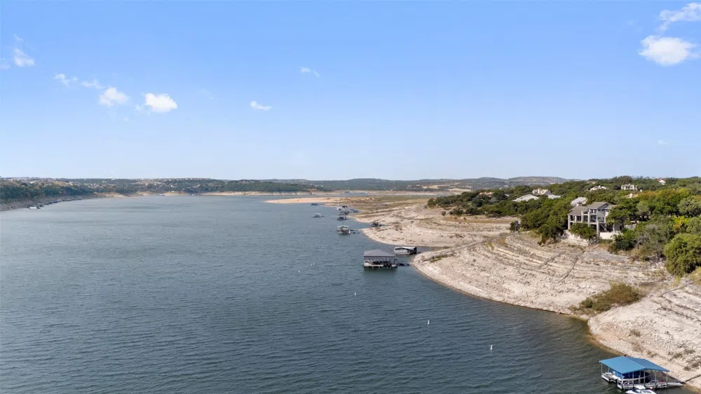 18401 Lakepoint Circle Point Venture, TX 78645