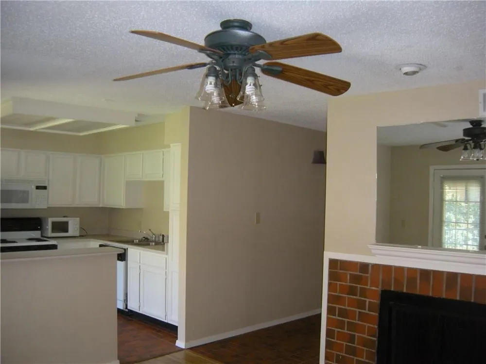 2110 RioGrande Street #302 Austin, TX 78705