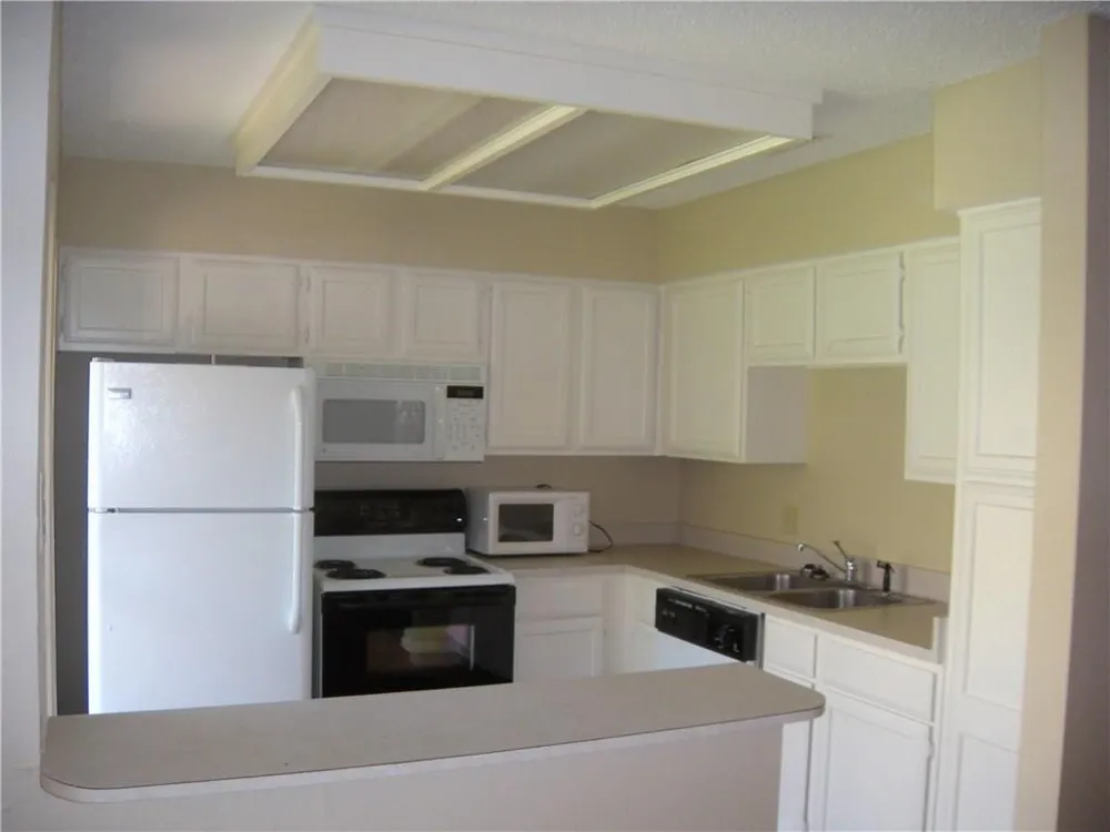 2110 RioGrande Street #302 Austin, TX 78705