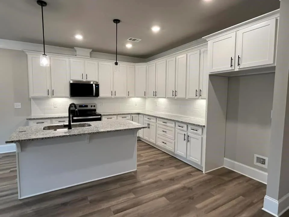 15 Creekside Commons Drive Hoschton, GA 30548
