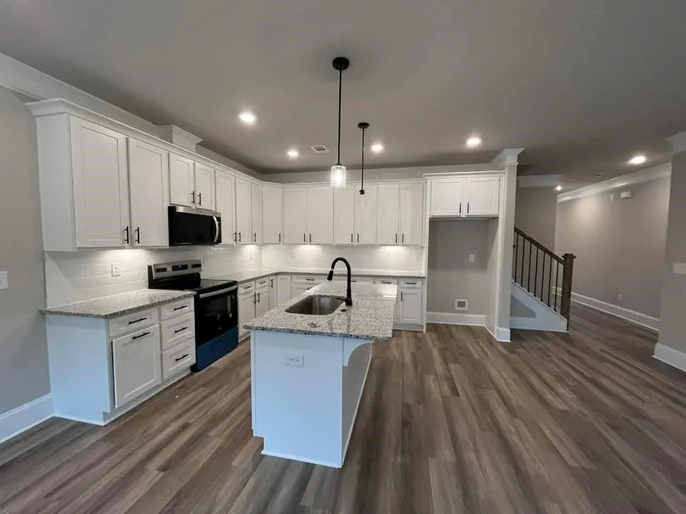 15 Creekside Commons Drive Hoschton, GA 30548