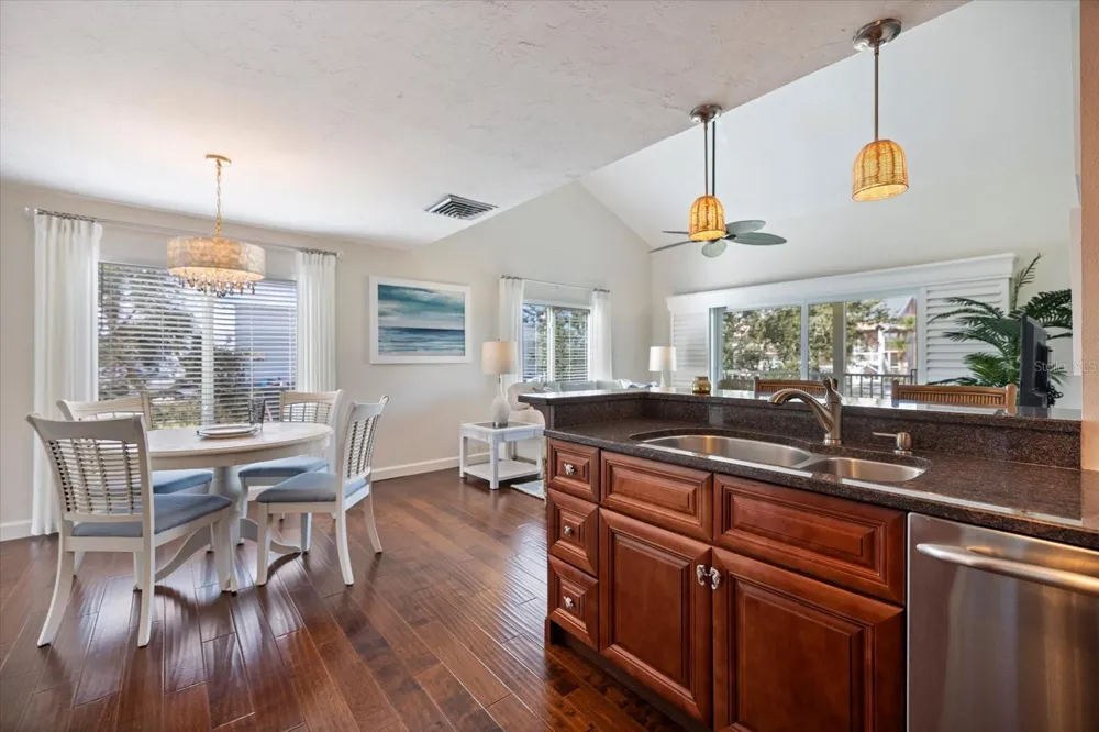 109 BAYSHORE ROAD #10 Nokomis, FL 34275