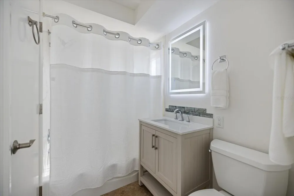 109 BAYSHORE ROAD #10 Nokomis, FL 34275