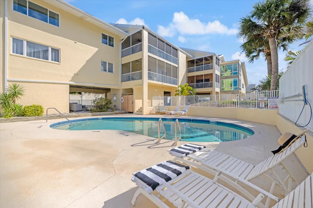 109 BAYSHORE ROAD #10 Nokomis, FL 34275