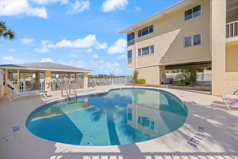 109 BAYSHORE ROAD #10 Nokomis, FL 34275