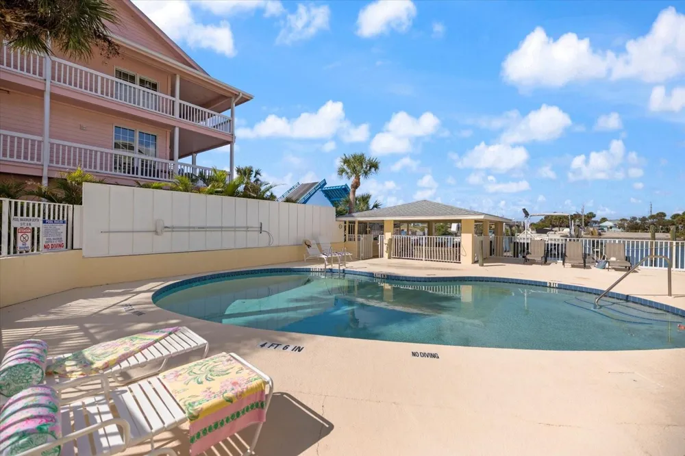 109 BAYSHORE ROAD #10 Nokomis, FL 34275
