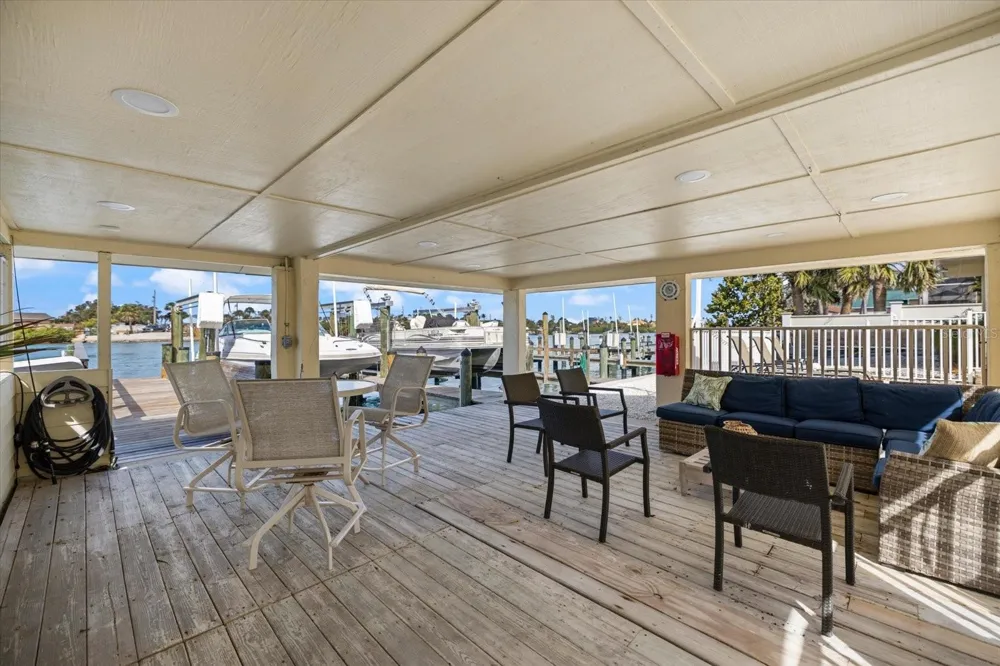 109 BAYSHORE ROAD #10 Nokomis, FL 34275