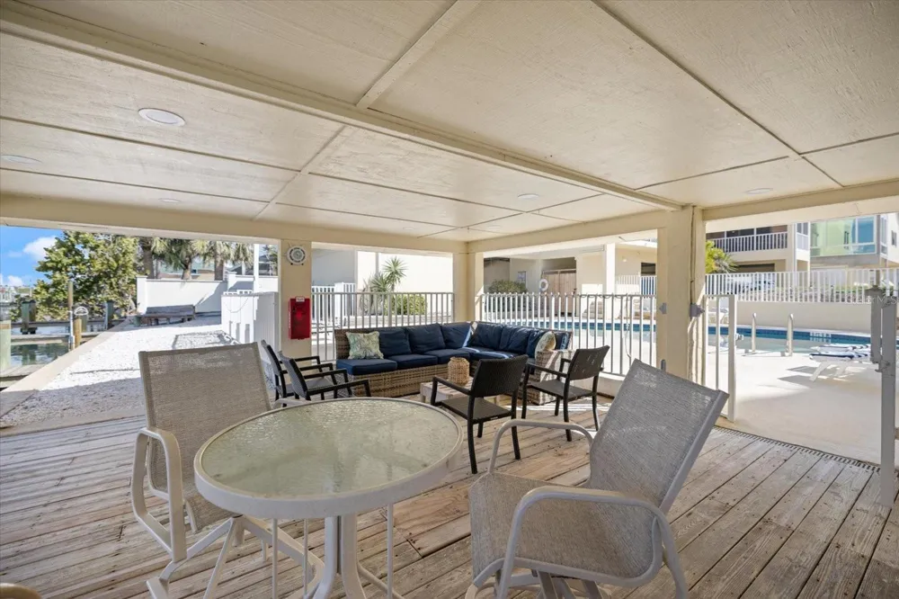109 BAYSHORE ROAD #10 Nokomis, FL 34275