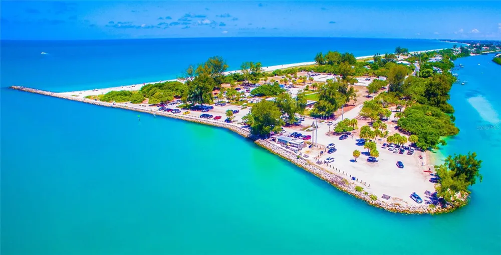 109 BAYSHORE ROAD #10 Nokomis, FL 34275