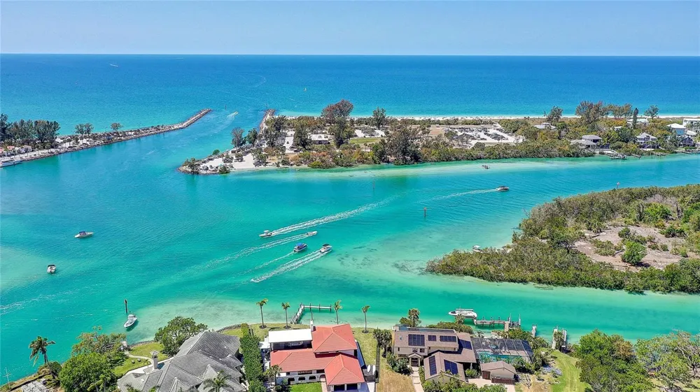 109 BAYSHORE ROAD #10 Nokomis, FL 34275