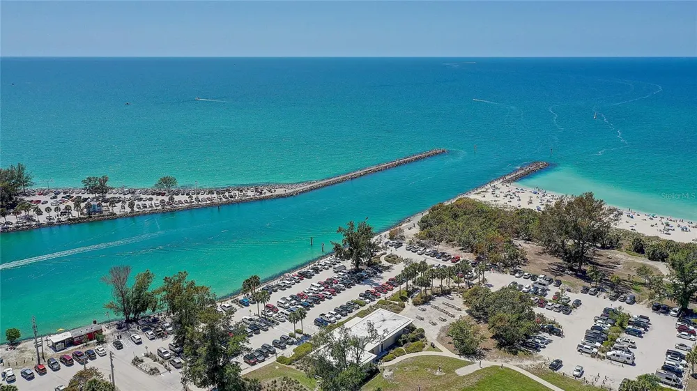 109 BAYSHORE ROAD #10 Nokomis, FL 34275