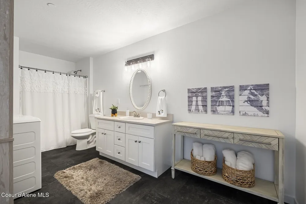 140 Railroad Avenue #Unit 3 Kellogg, ID 83837