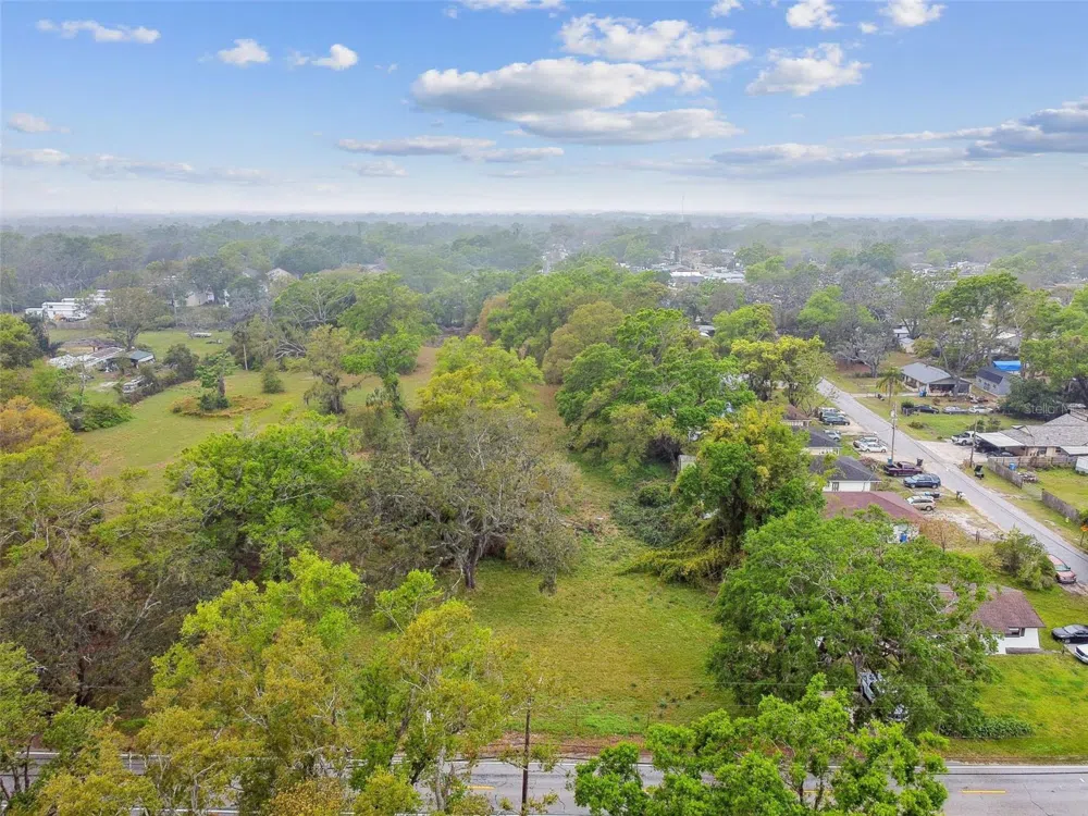 S TAYLOR ROAD Seffner, FL 33584