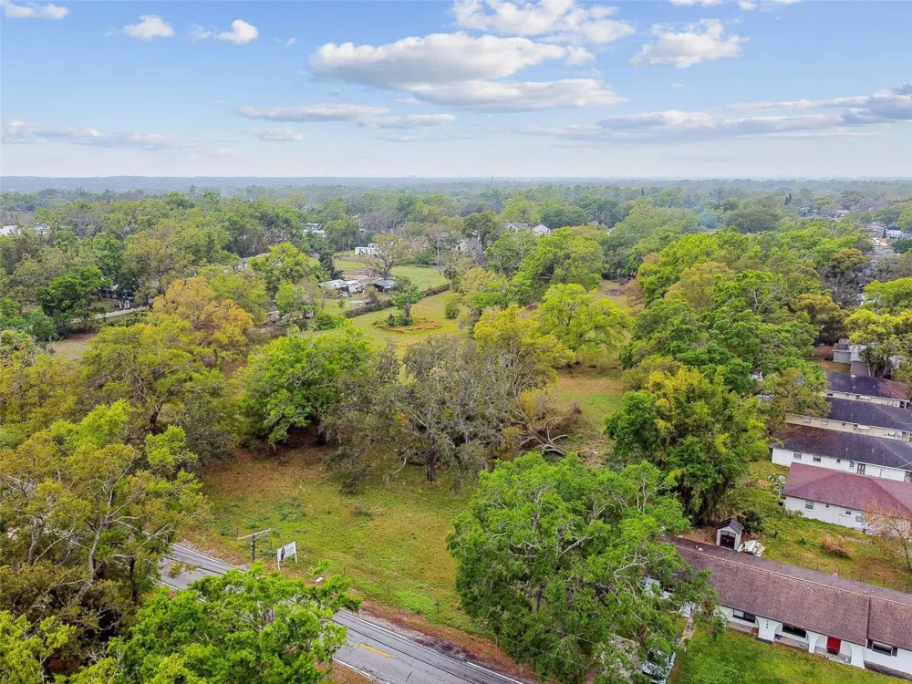 S TAYLOR ROAD Seffner, FL 33584