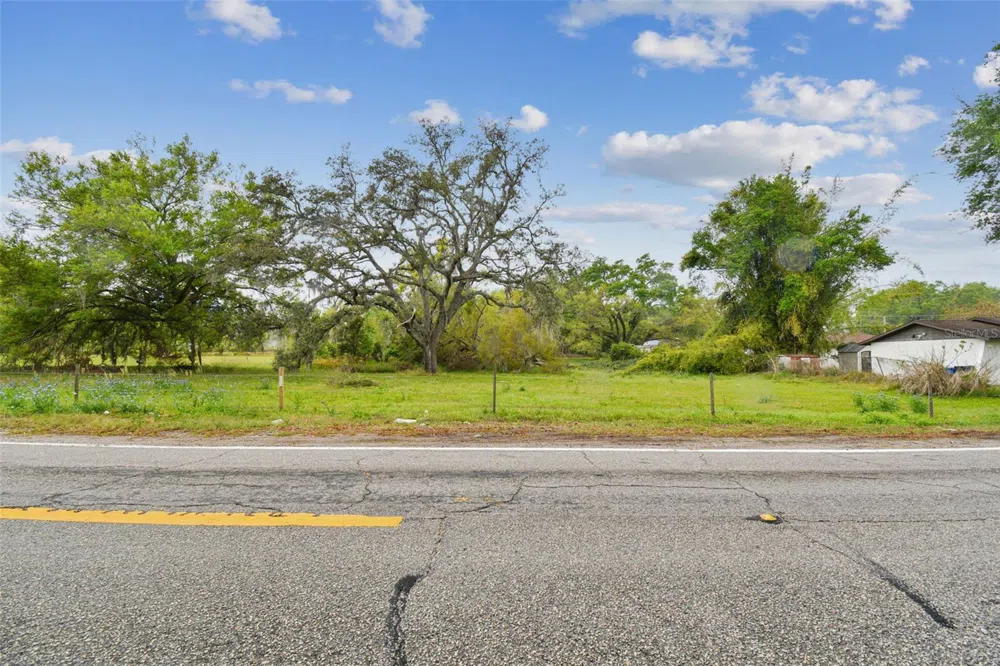 S TAYLOR ROAD Seffner, FL 33584
