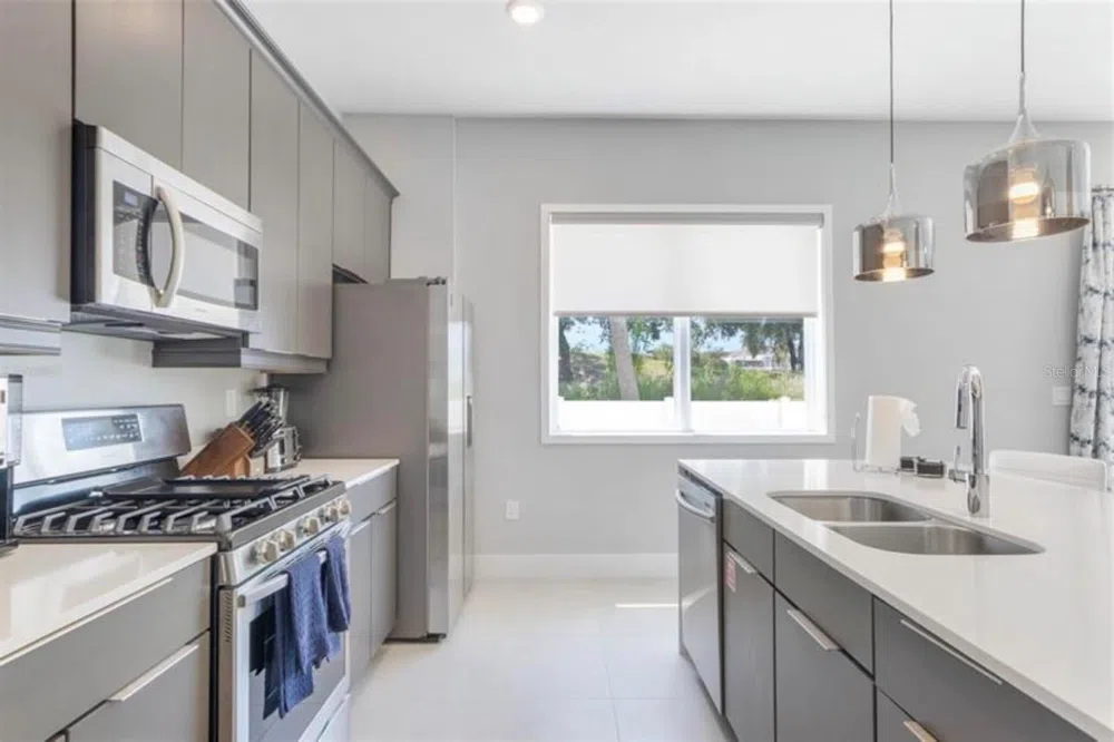 7760 SANDY RIDGE DRIVE #108 Reunion, FL 34747