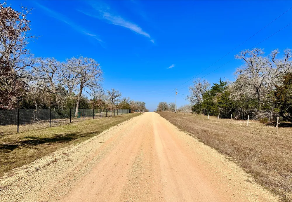 Address Not Shown Waelder, TX 78959