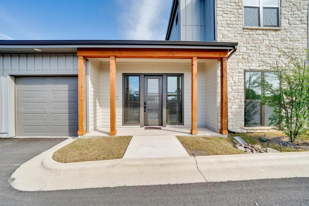 1601 Mustang Drive Marble Falls, TX 78654