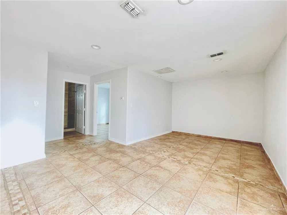220 W 5th Street Weslaco, TX 78596
