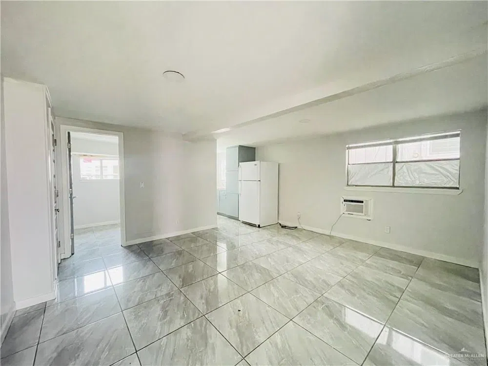 220 W 5th Street Weslaco, TX 78596