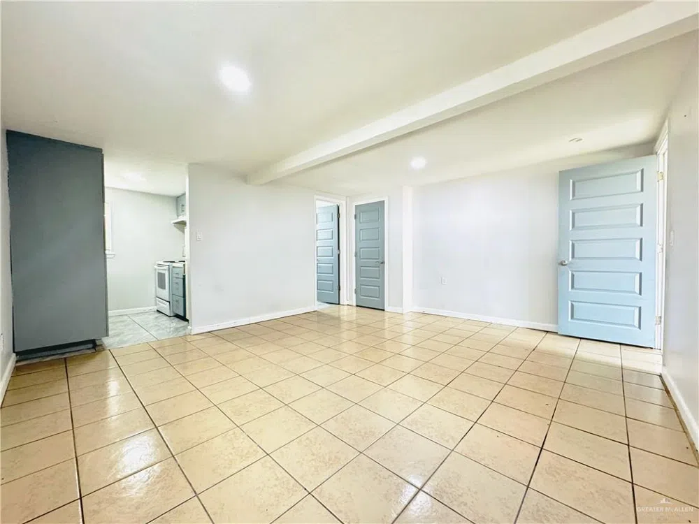 220 W 5th Street Weslaco, TX 78596