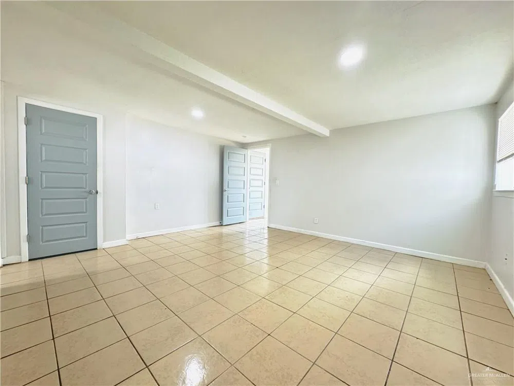 220 W 5th Street Weslaco, TX 78596
