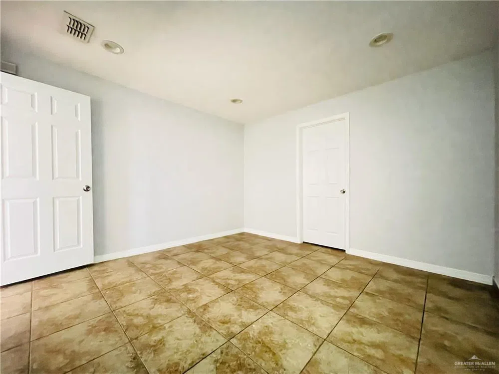 220 W 5th Street Weslaco, TX 78596