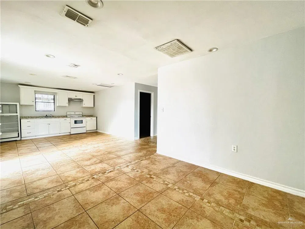 220 W 5th Street Weslaco, TX 78596
