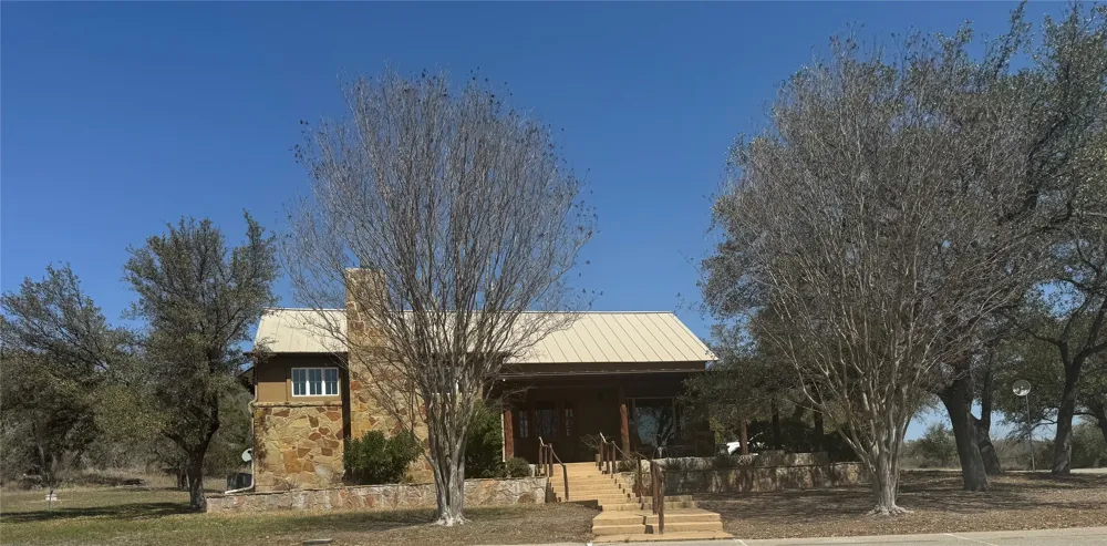 56 War Bonnet Ridge Kingsland, TX 78639