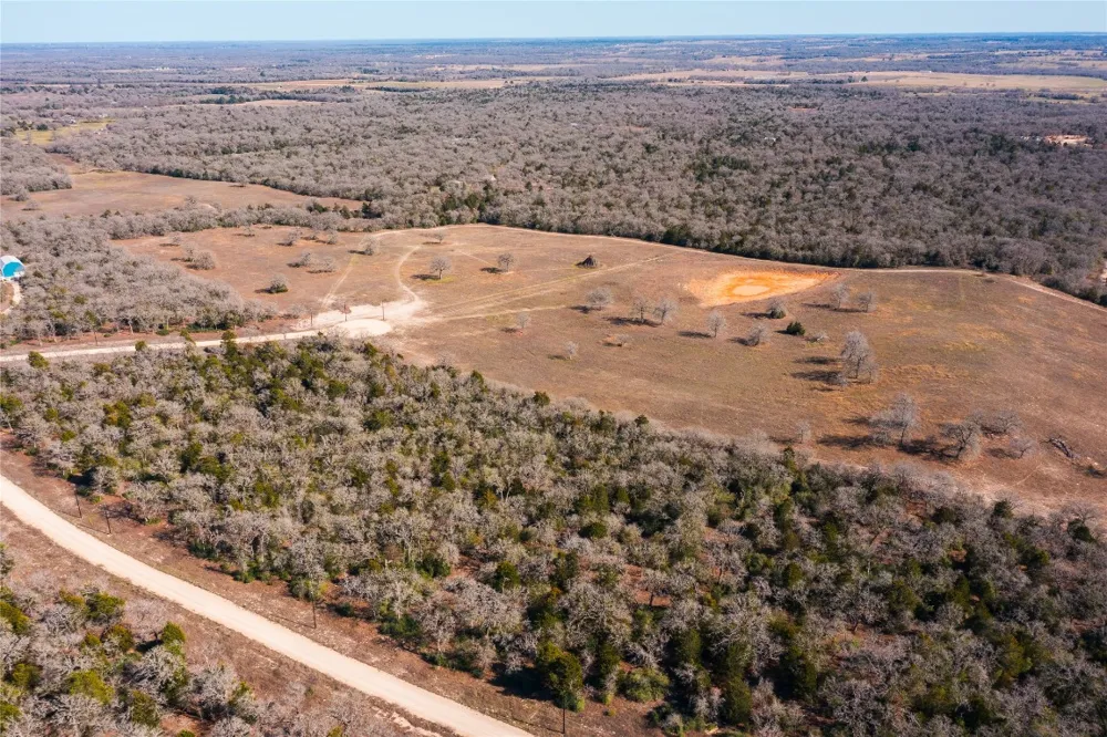 18 Oakview Lane Thrall, TX 76578