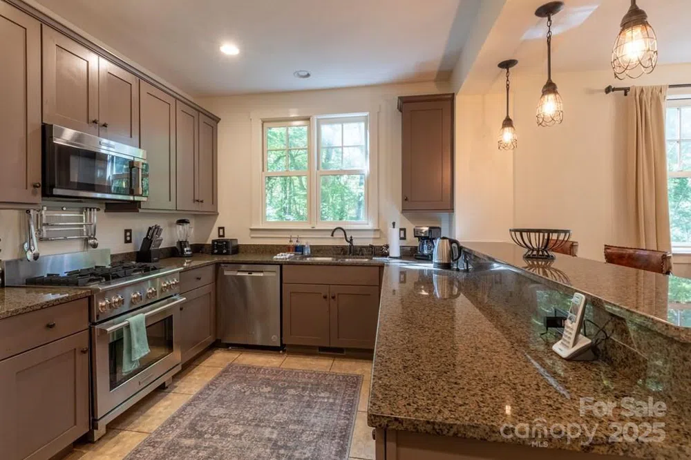 48 Allspice Court Tuckasegee, NC 28783