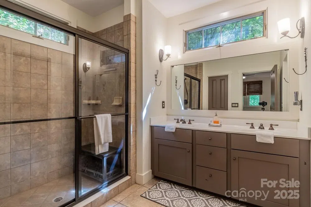 48 Allspice Court Tuckasegee, NC 28783