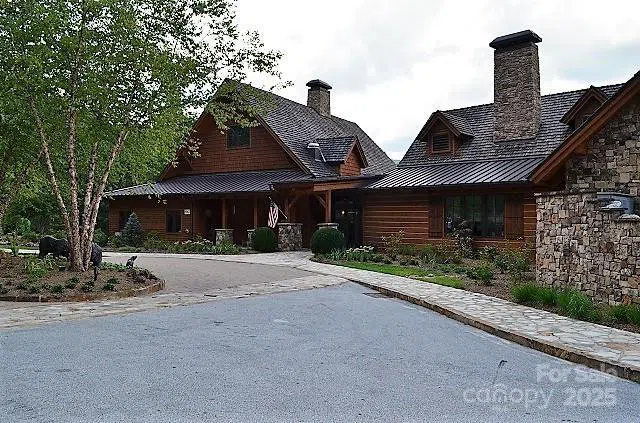 48 Allspice Court Tuckasegee, NC 28783