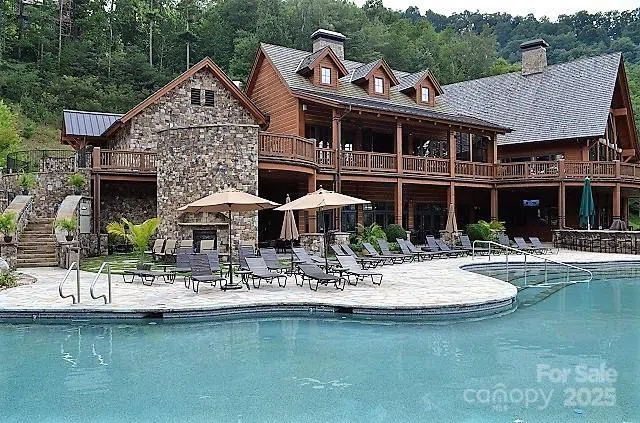48 Allspice Court Tuckasegee, NC 28783