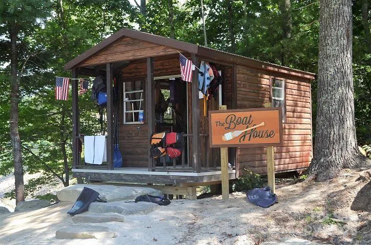 48 Allspice Court Tuckasegee, NC 28783
