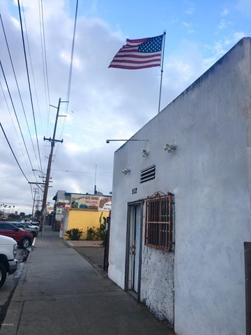 932 W Wooley Road Oxnard, CA 93030