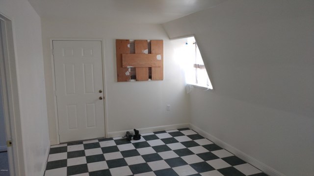 932 W Wooley Road Oxnard, CA 93030