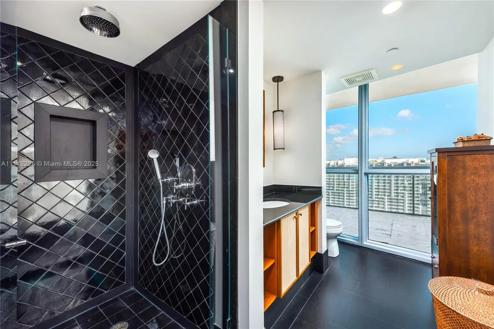 101 20th St #2707 Miami Beach, FL 33139