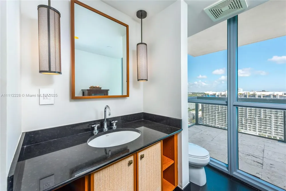 101 20th St #2707 Miami Beach, FL 33139